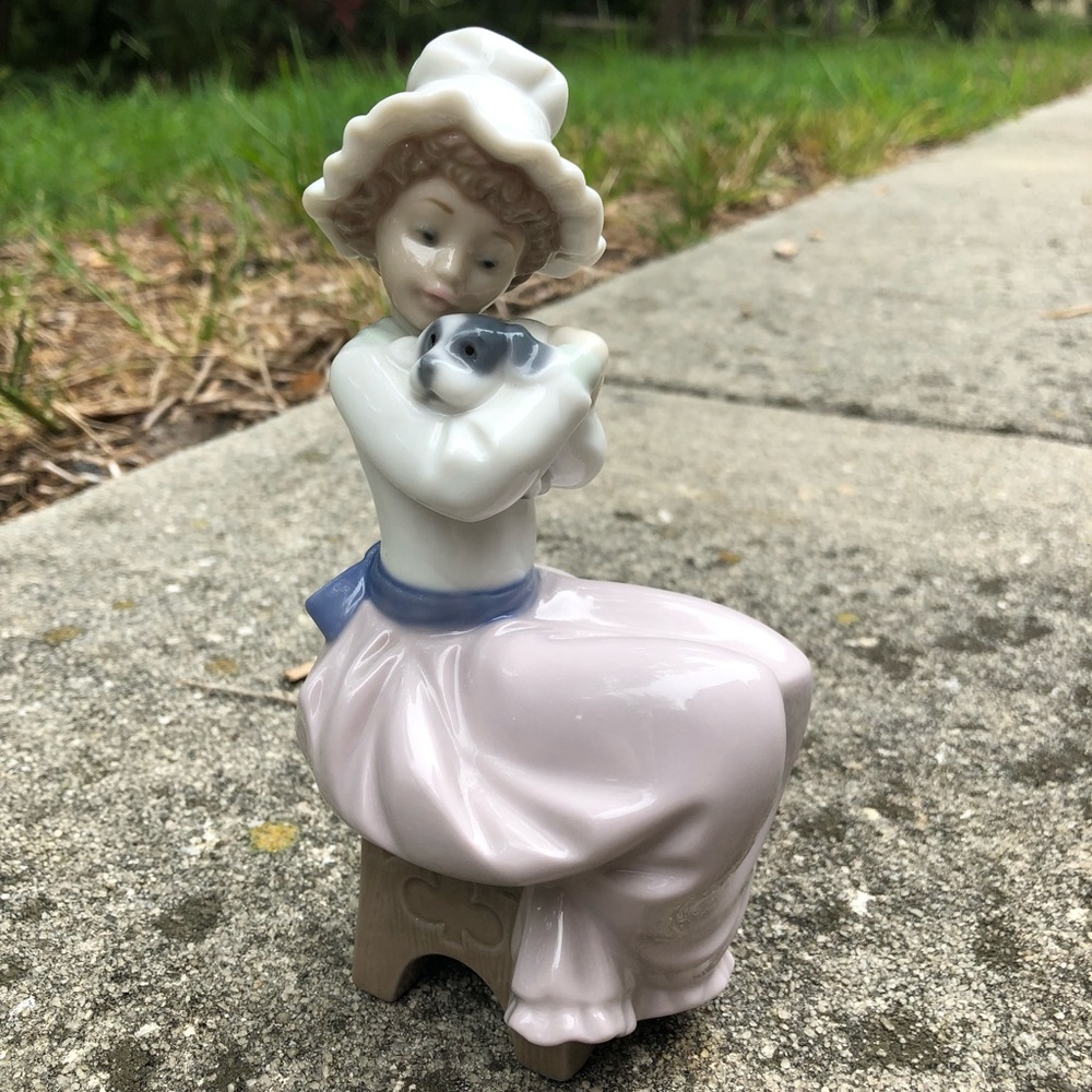 Lladro statue